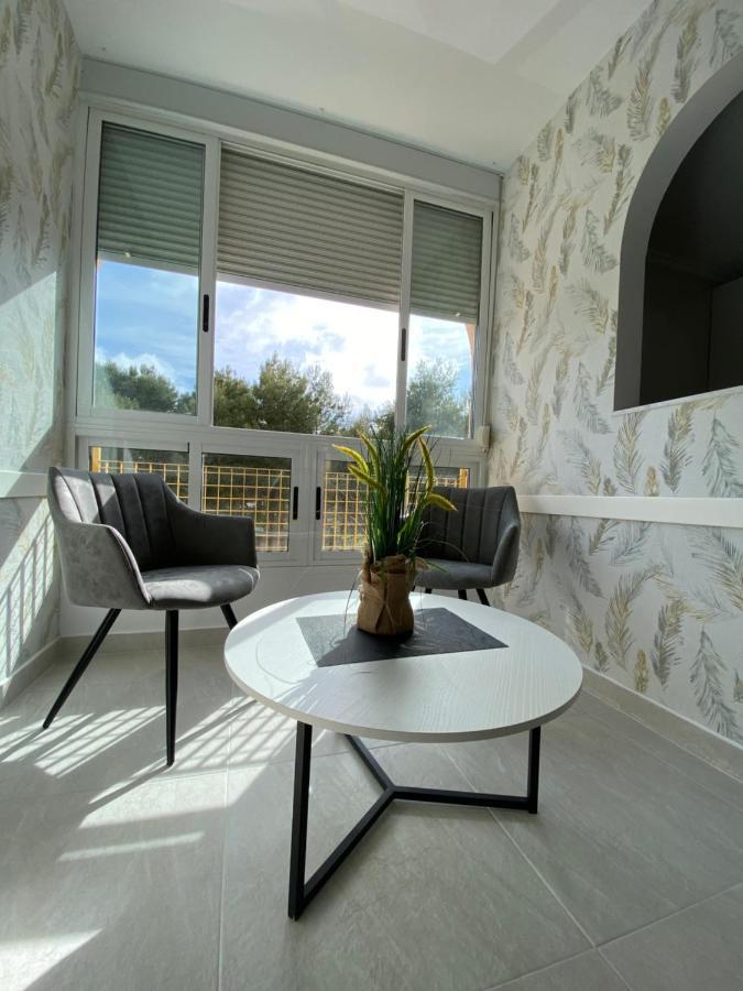 Sunshine Apartment Torrevieja Bagian luar foto
