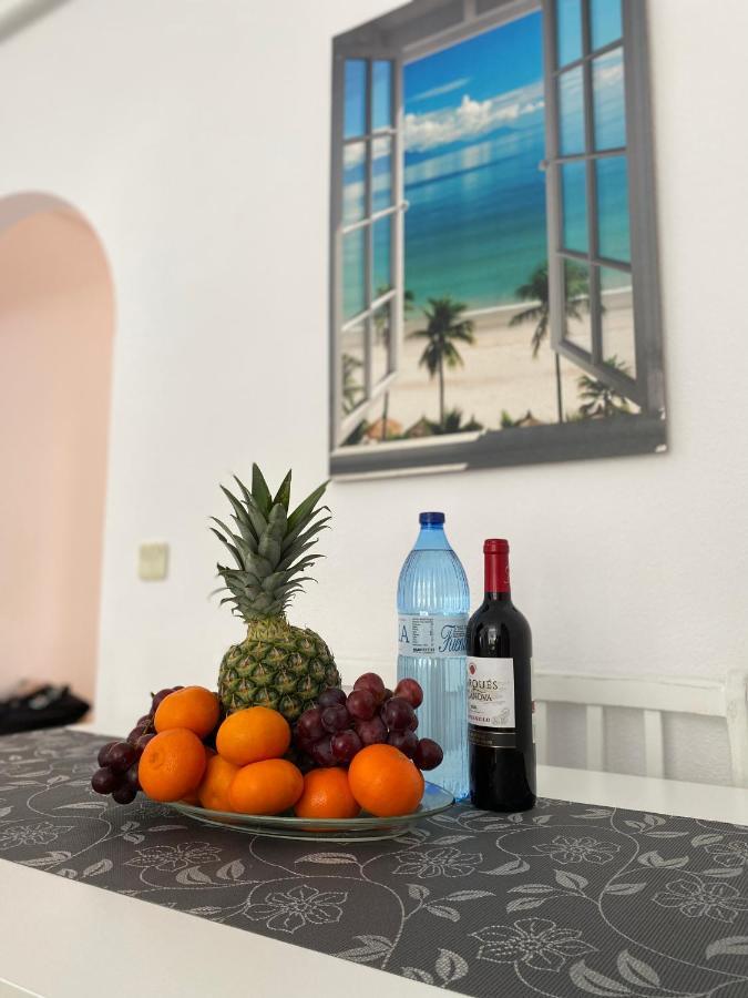 Sunshine Apartment Torrevieja Bagian luar foto
