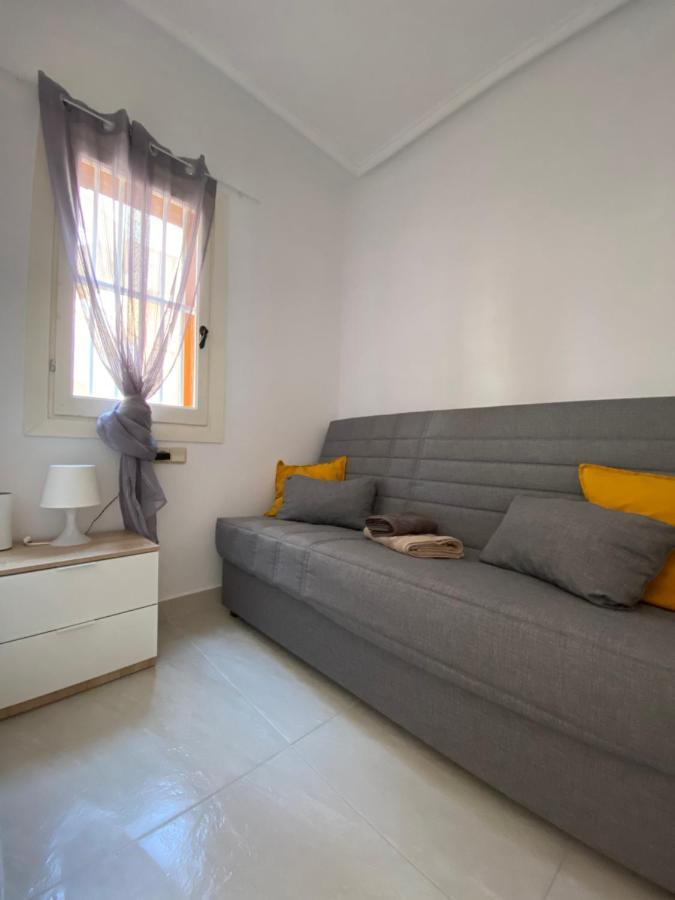 Sunshine Apartment Torrevieja Bagian luar foto