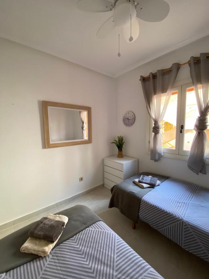 Sunshine Apartment Torrevieja Bagian luar foto