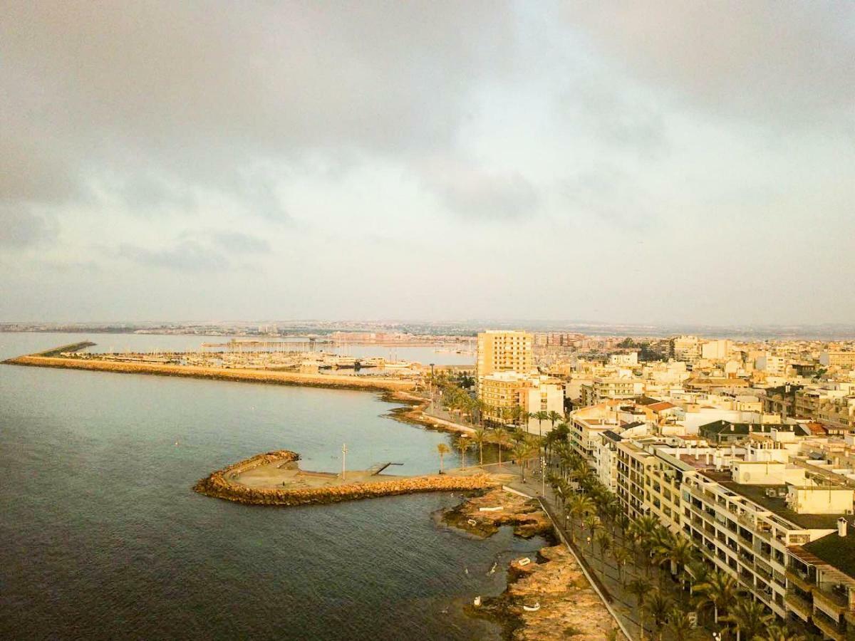 Sunshine Apartment Torrevieja Bagian luar foto