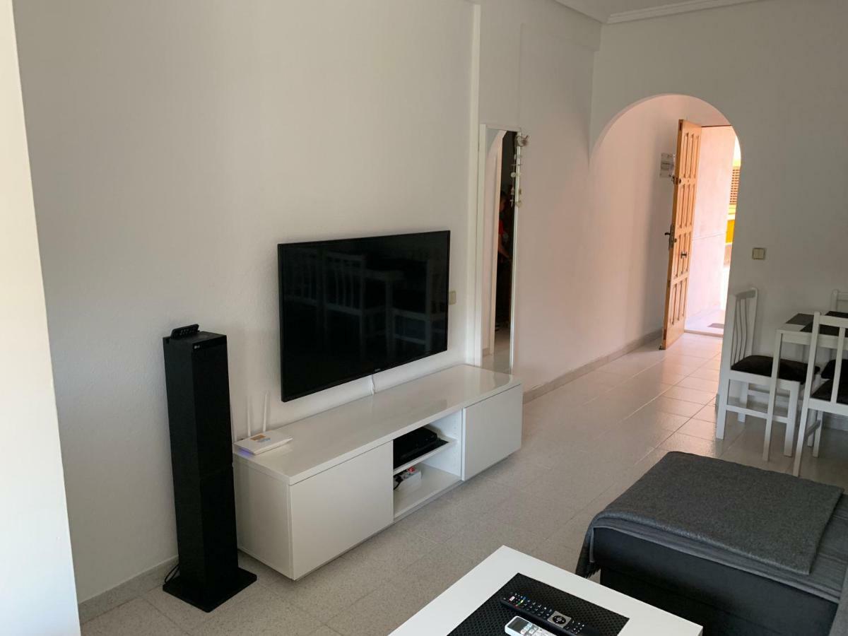 Sunshine Apartment Torrevieja Bagian luar foto